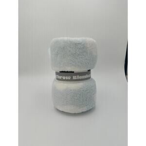Soft Plush Throw Blanket 60x40 Light Blue White Cozy Fleece Target New